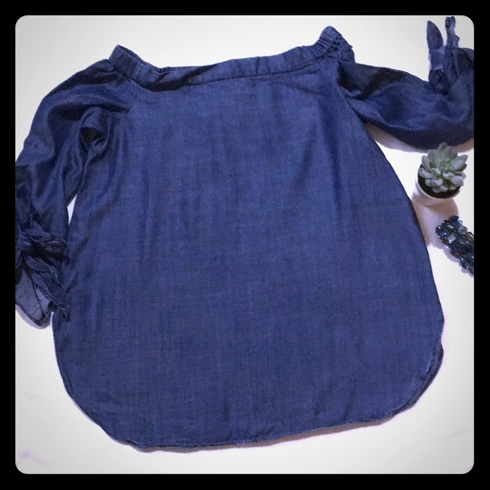laju 100% Tencel off the shoulder top